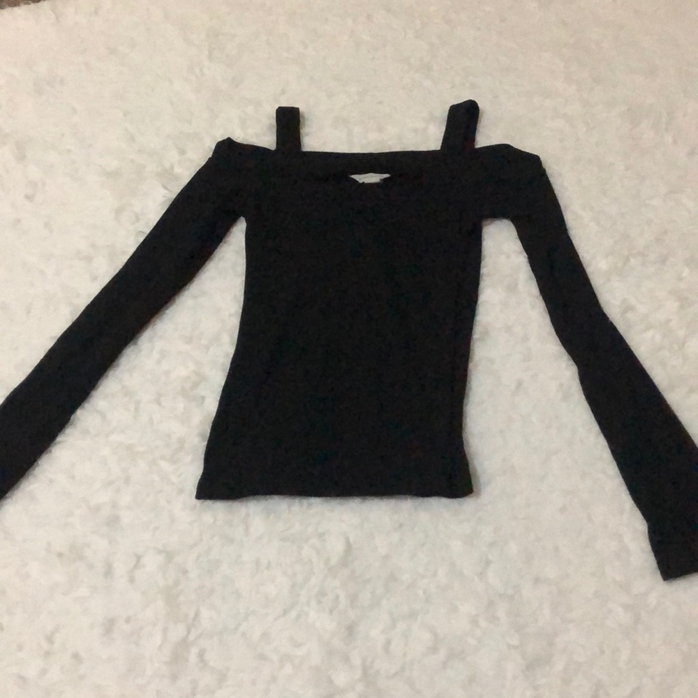 Black shoulder cut out top